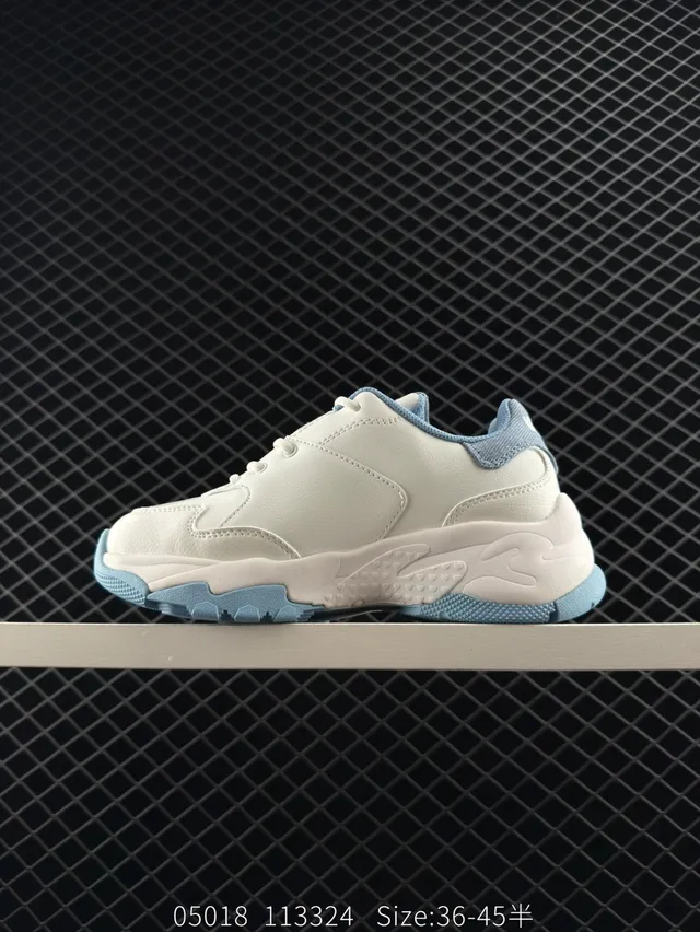 MLB BIGBALL CHUNKY CURVE Off-White and Navy Blue Chunky Sneakers 5