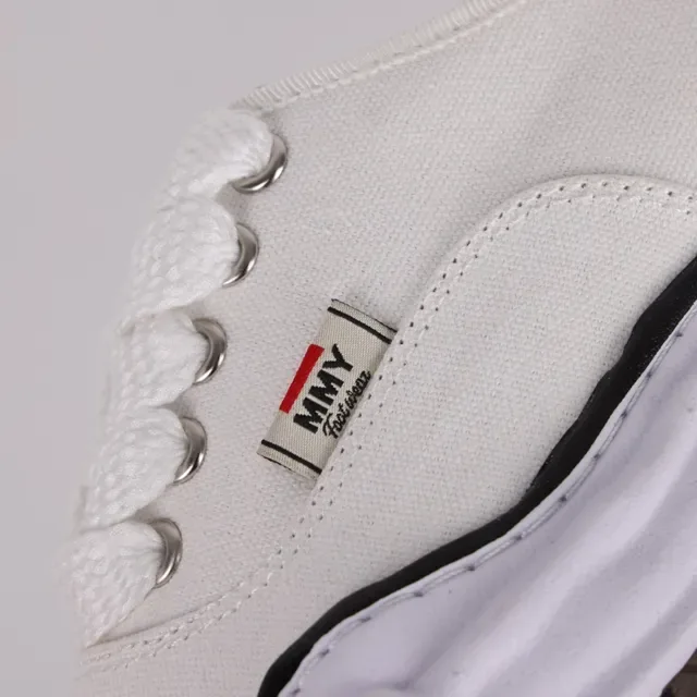 MMY Footwear White Black Canvas Upper Wavy Collar Trim Sneakers 6