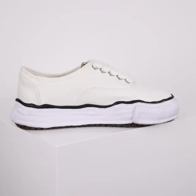 MMY Footwear White Black Canvas Upper Wavy Collar Trim Sneakers 7