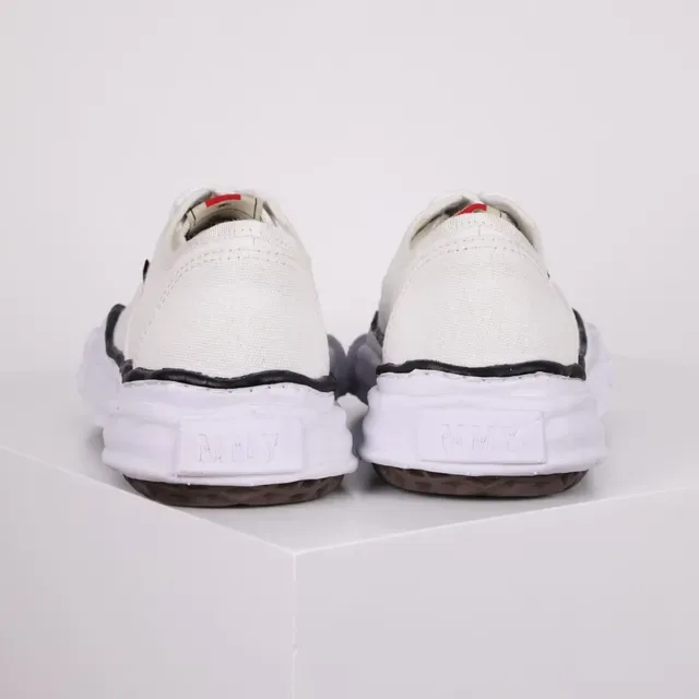 MMY Footwear White Black Canvas Upper Wavy Collar Trim Sneakers 8