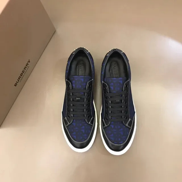 Navy and Black Patterned Low-Top Lace-Up Sneaker 8