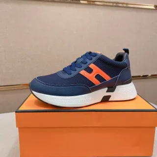 Zapatilla lifestyle con H-Panel Navy y Orange