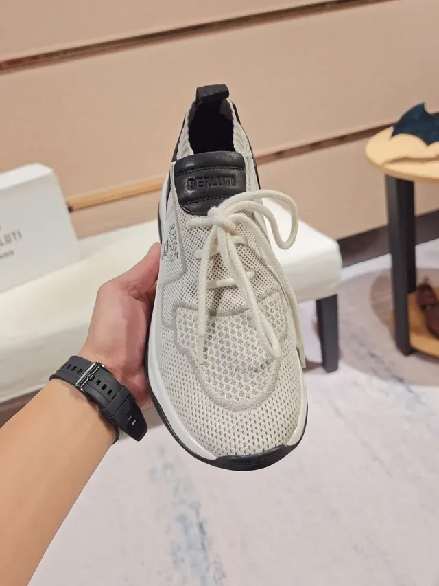 Off-White Knit Upper Chunky Sole Lifestyle Sneaker 5