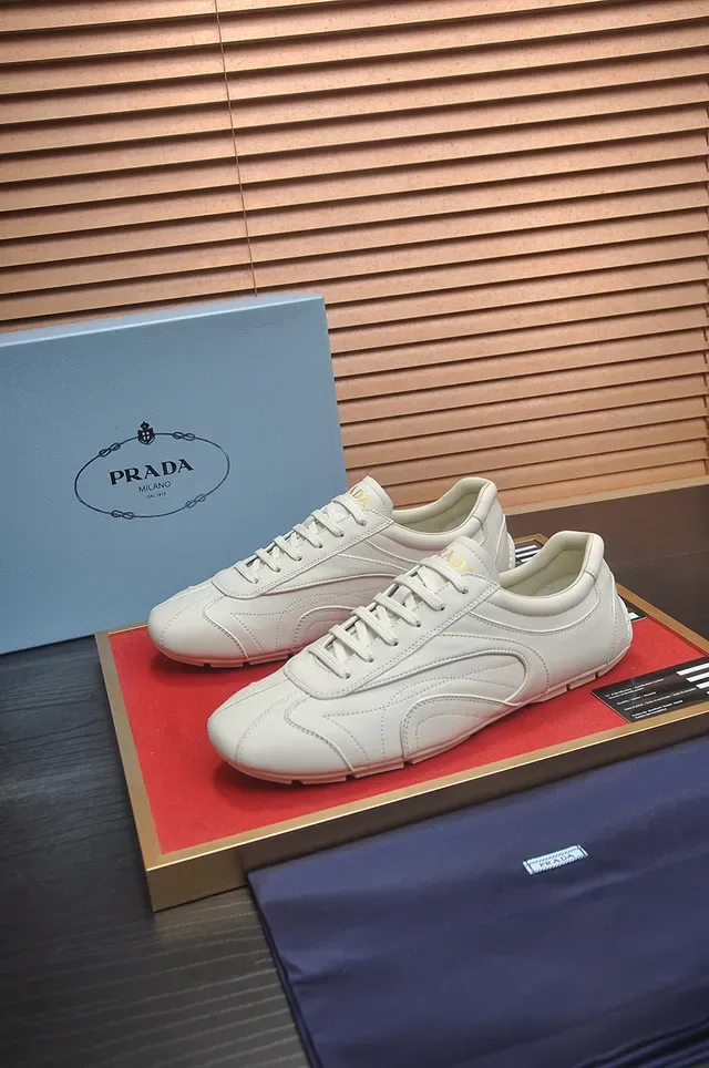 Off-White Leather-Like Low-Top Lifestyle Sneaker 4