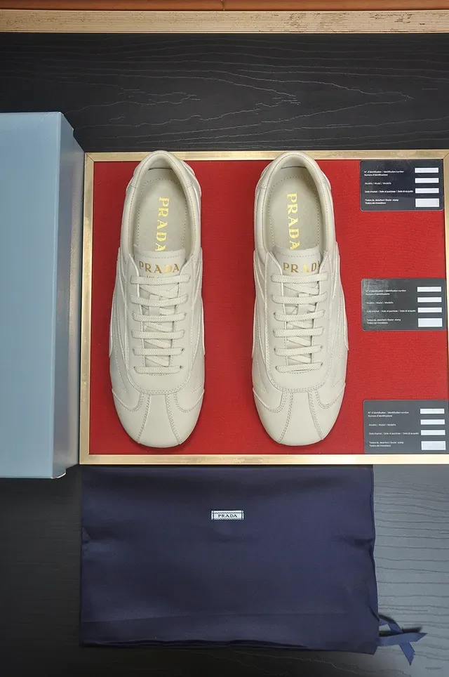 Off-White Leather-Like Low-Top Lifestyle Sneaker 5