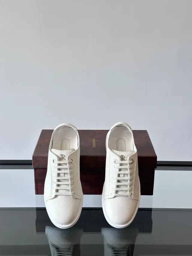 Off-White Pebbled Leather Low-Top Lifestyle Sneakers 3