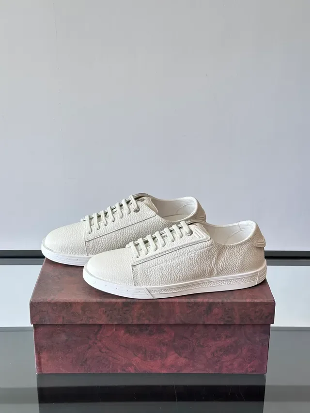 Off-White Pebbled Leather Low-Top Lifestyle Sneakers 4
