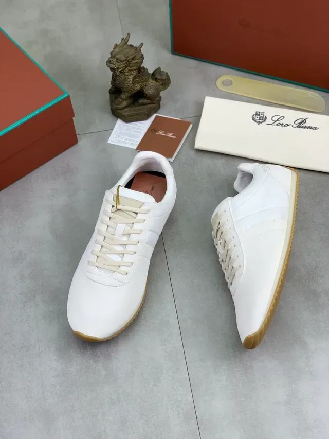 Off-White Suede and Leather Low-Top Gum Sole Sneaker 5