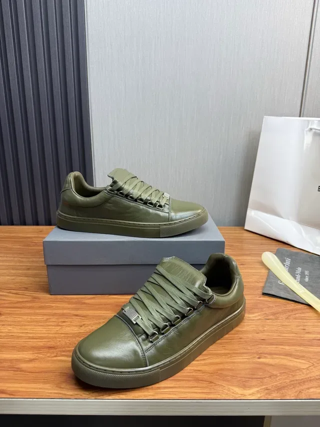 Olive Green Leather Low-Top Lace-Up Sneaker 4