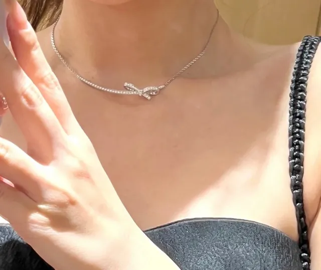 Pavé-Set Curved Bar Bow Motif Necklace 9
