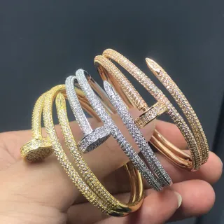 Pave-Set Pulseras Abiertas Inspiradas en Nailhead