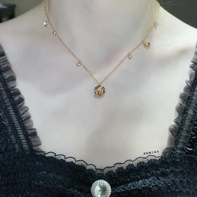 Piaget Rose Diamond-Set Enamel Pendant Necklace 9