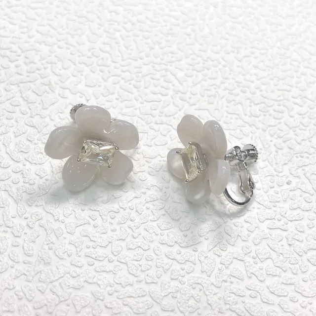 Pink White Flower-Shaped Resin-Like Petals Earrings 8