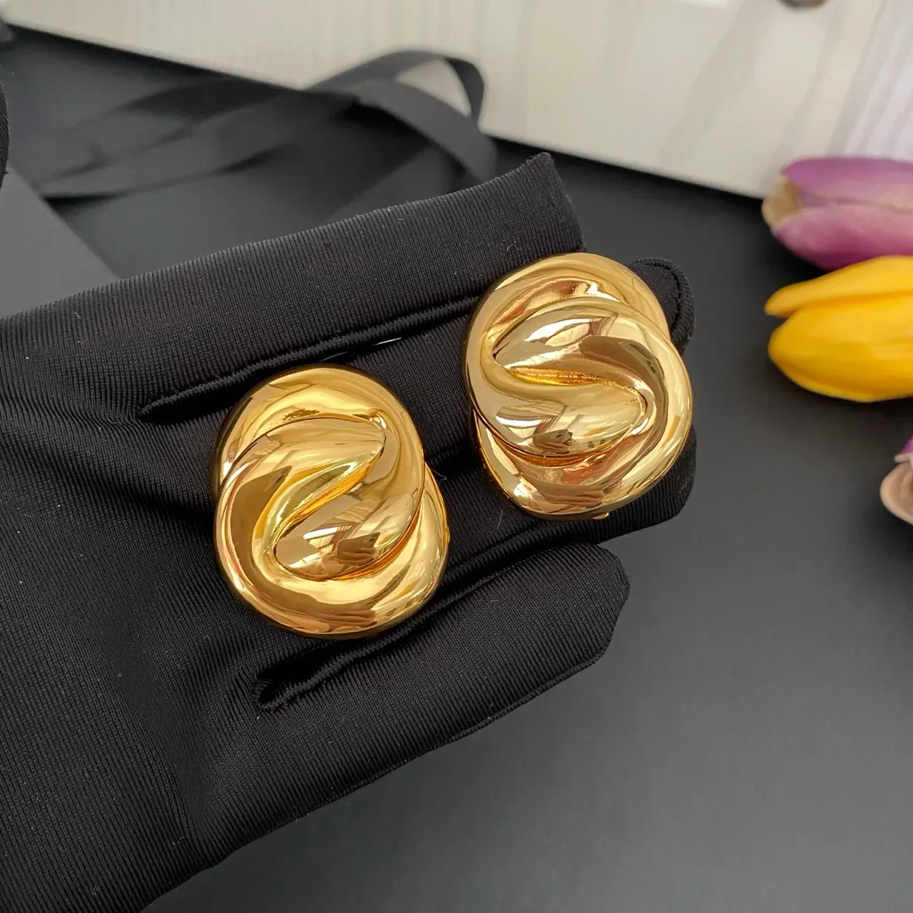 Polished Gold-Tone Twisted Knot Stud Earrings 9