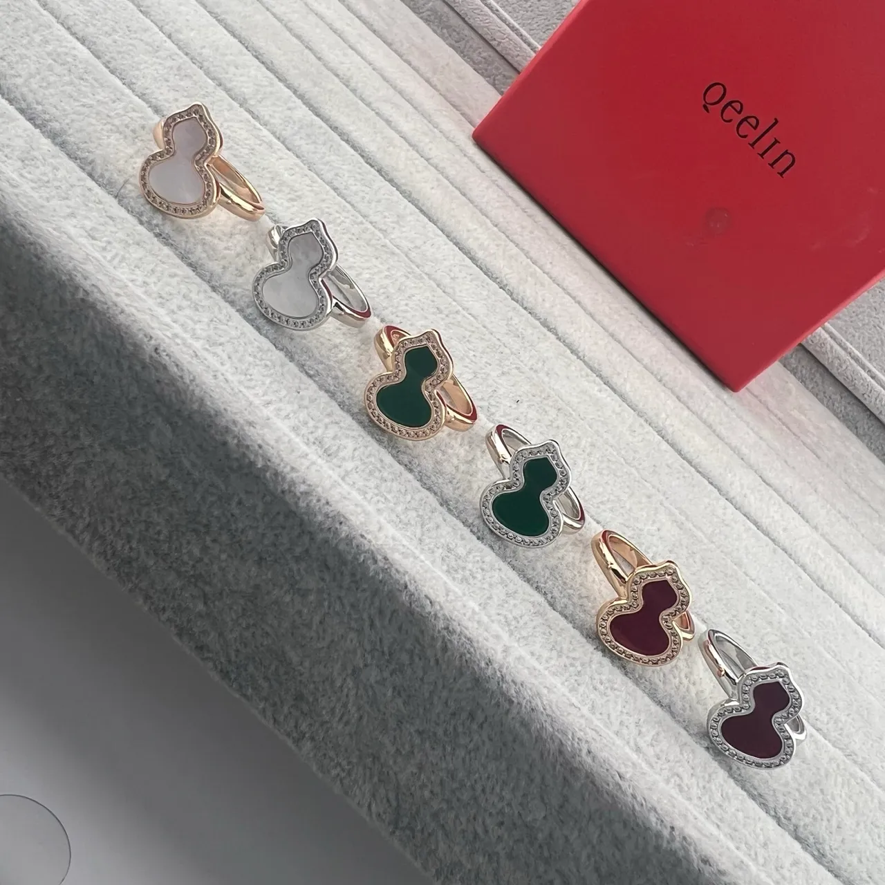 qeelin Wulu Multicolor Gourd-Shaped Charms Pavé Diamond Borders Bracelet 7
