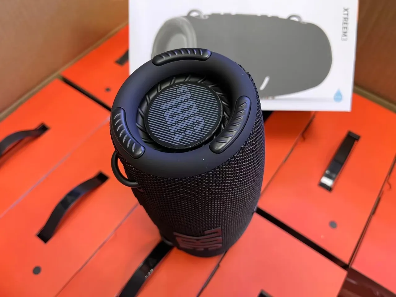 Red Cylindrical Fabric-Grille Portable Speaker 4