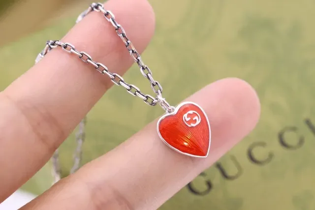 Red Enamel Heart Pendant Necklace 6