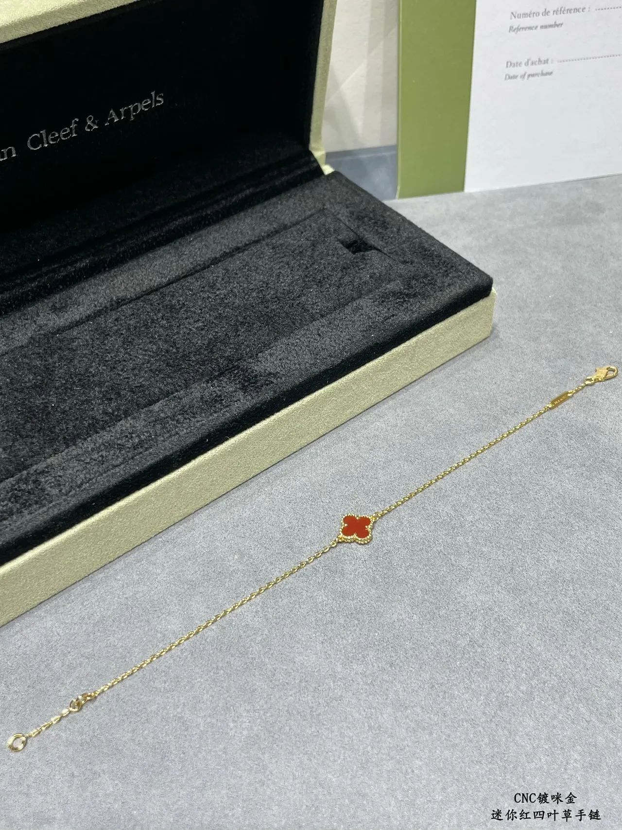 Red Gold Chain Four-Leaf Clover Pendant Bracelet 3