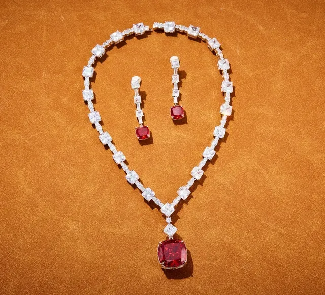 Red Silver Cushion-Cut Center Stone Clear Stones Necklace 4