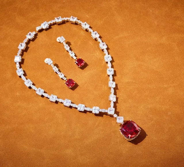 Red Silver Cushion-Cut Center Stone Clear Stones Necklace 5