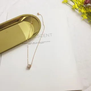 Rose Gold 圆柱形 Pavé 吊坠项链