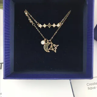 玫瑰金色调天体月亮和星星 Pavé 分层项链