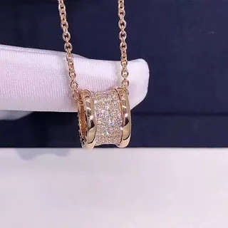 Collar con colgante de cilindro de tono rosa dorado Pavé