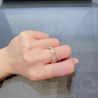 Anillo de Oro Rosa Triple Corazón Cabochón Pave