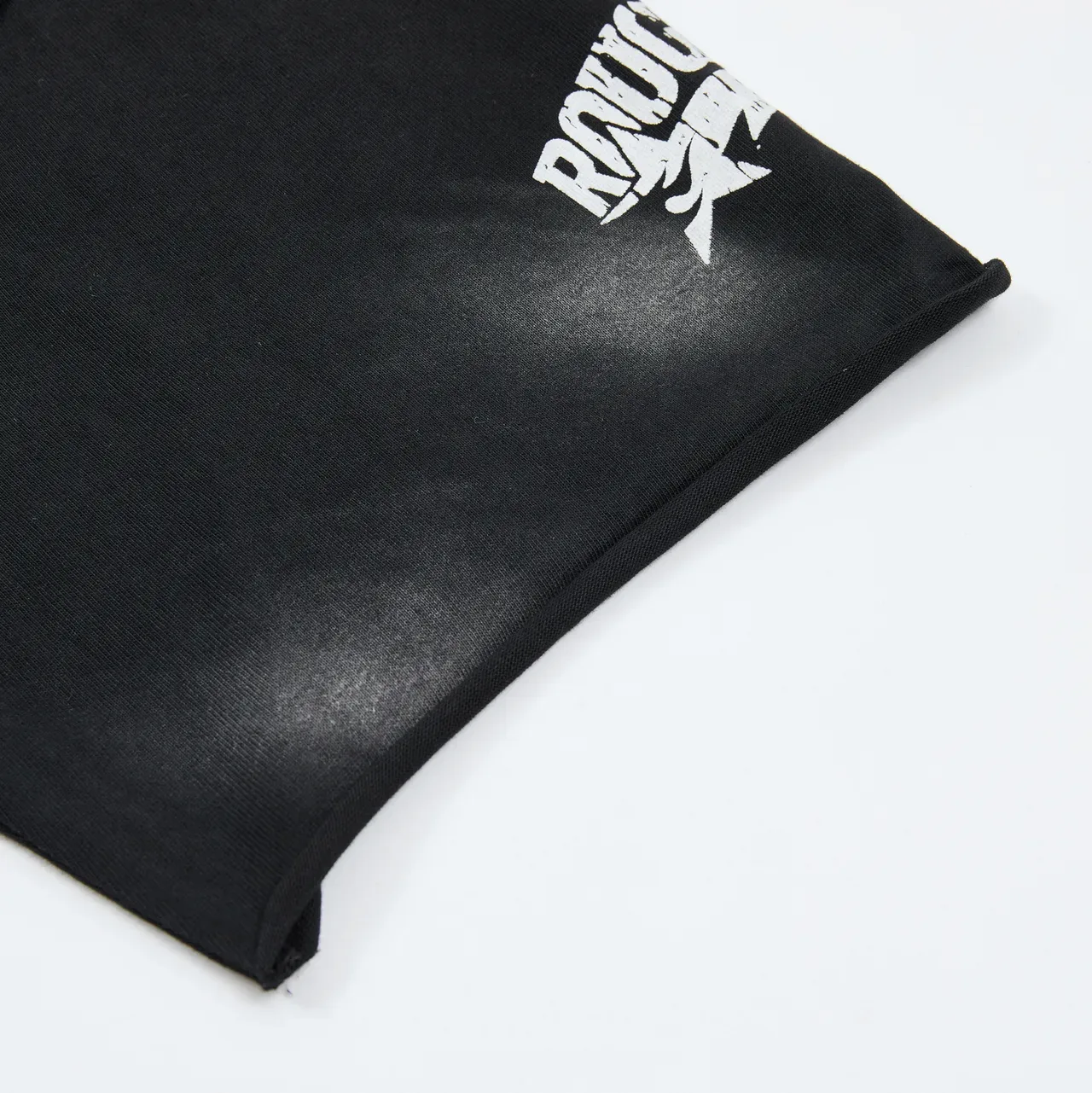 ROUGH PLAY Graphic-Print Distressed Hem T-Shirt 10