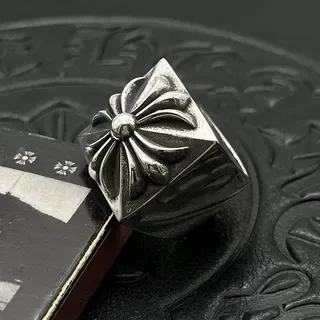Sculpted Floral Motif Wide Band Silver Ring 7