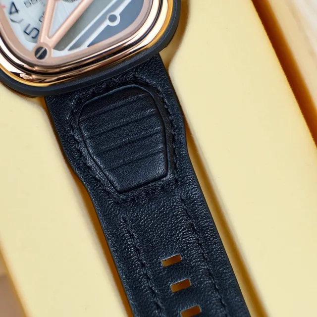 SevenFriday Automático Preto Dourado Aberto Trabalhado Geométrico Gaiola Assimétrico Disposição do Cadran Relógio Mecânico 3