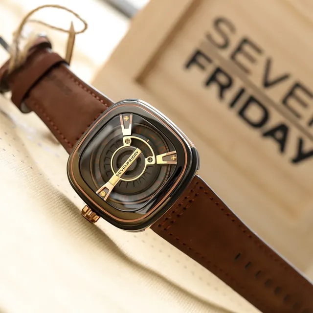 SEVENFRIDAY P-Series Caixa Quadrada de Almofada Preta Marrom Dial Exposto Multicamadas Relógio Mecânico 8