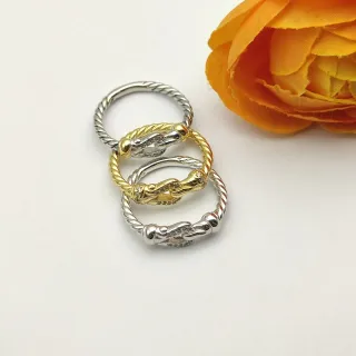 Silver and Gold Tone Twisted Rope Animal-Head Motif Rings