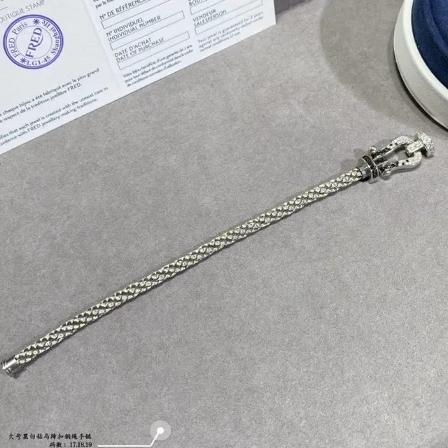 Silver Black Rope-Textured Band Horseshoe-Shaped Clasp Bracelet 4