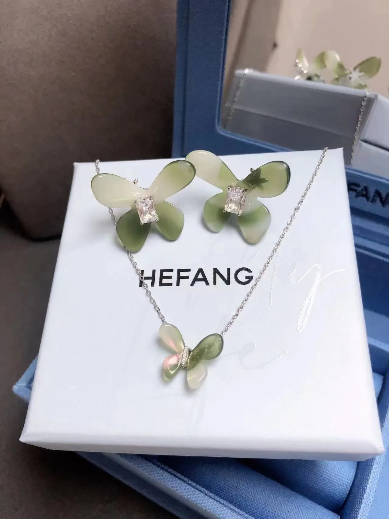 Silver Chain Butterfly Pendant Necklace 2