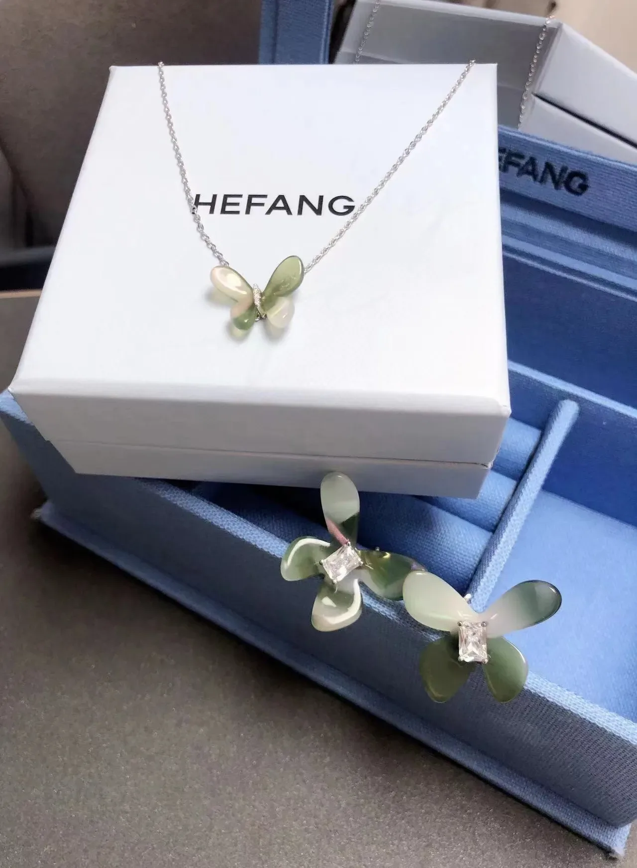 Silver Chain Butterfly Pendant Necklace 3