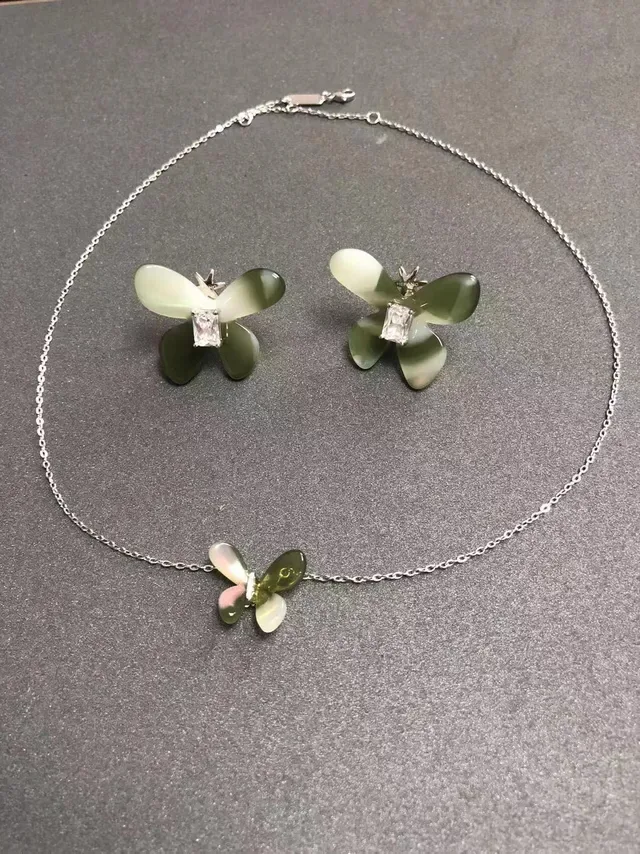 Silver Chain Butterfly Pendant Necklace 8