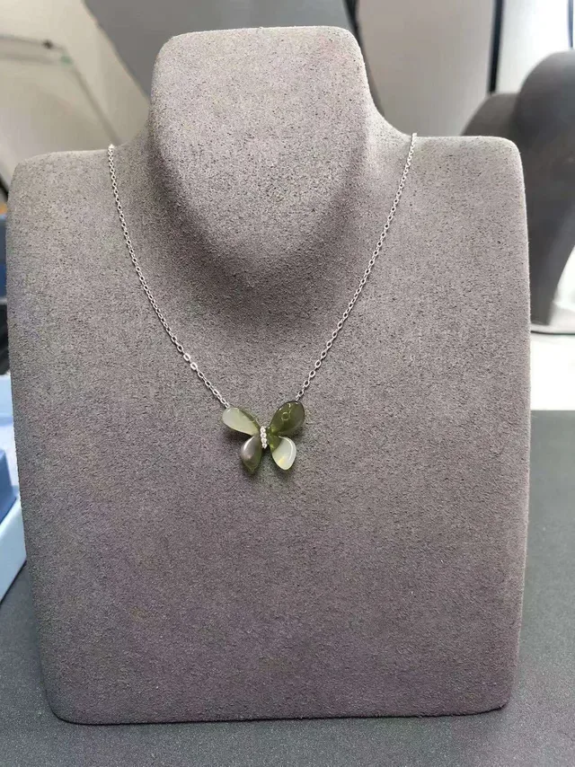 Silver Chain Butterfly Pendant Necklace 9