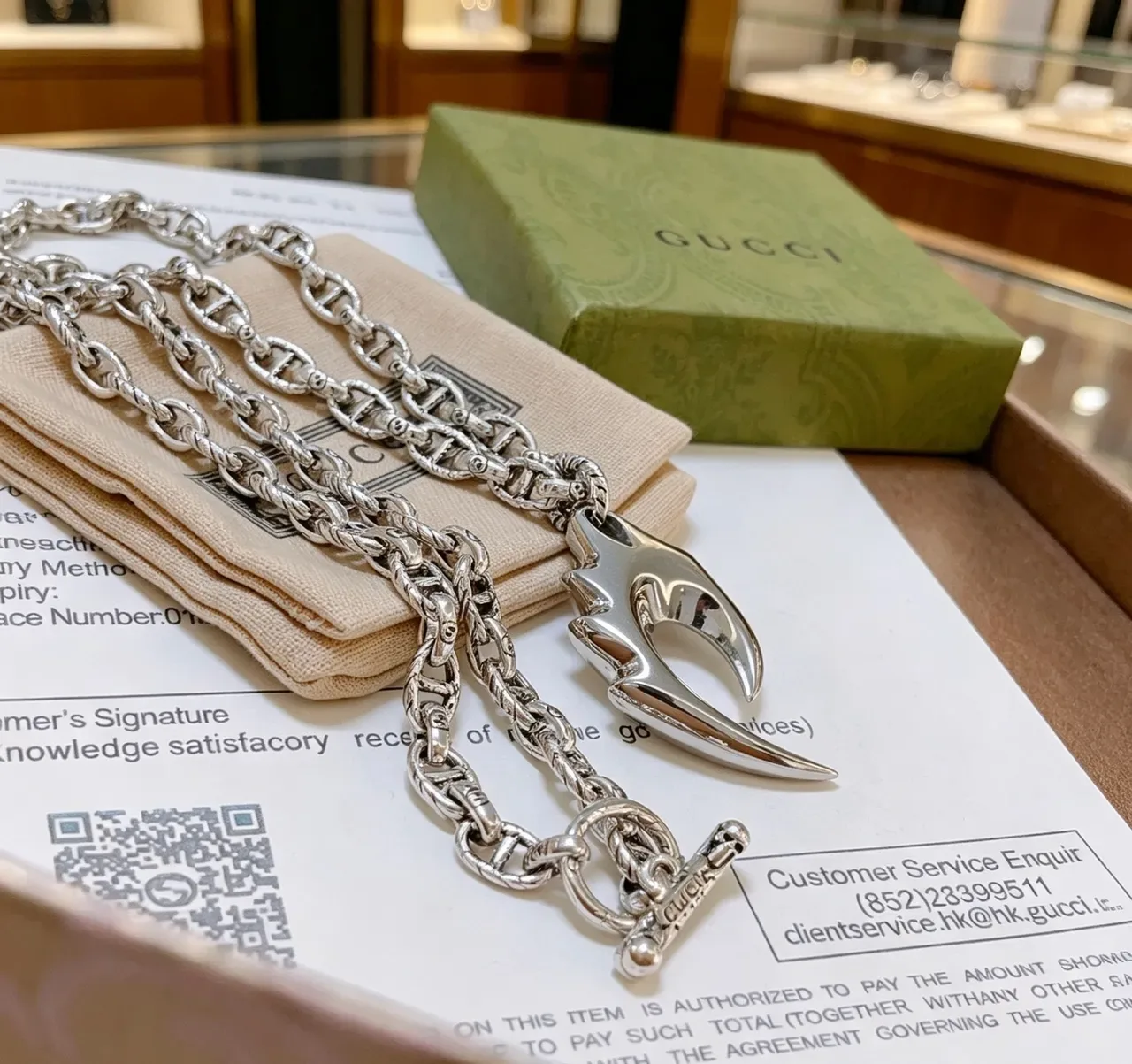 Silver Chunky Mariner-Link Chain Textured Section Necklace 2