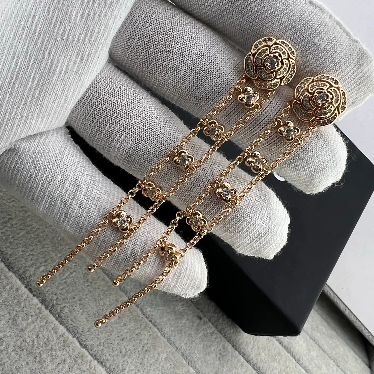 Silver Gold Floral Motif Pavé-Set Stones Bracelet 4