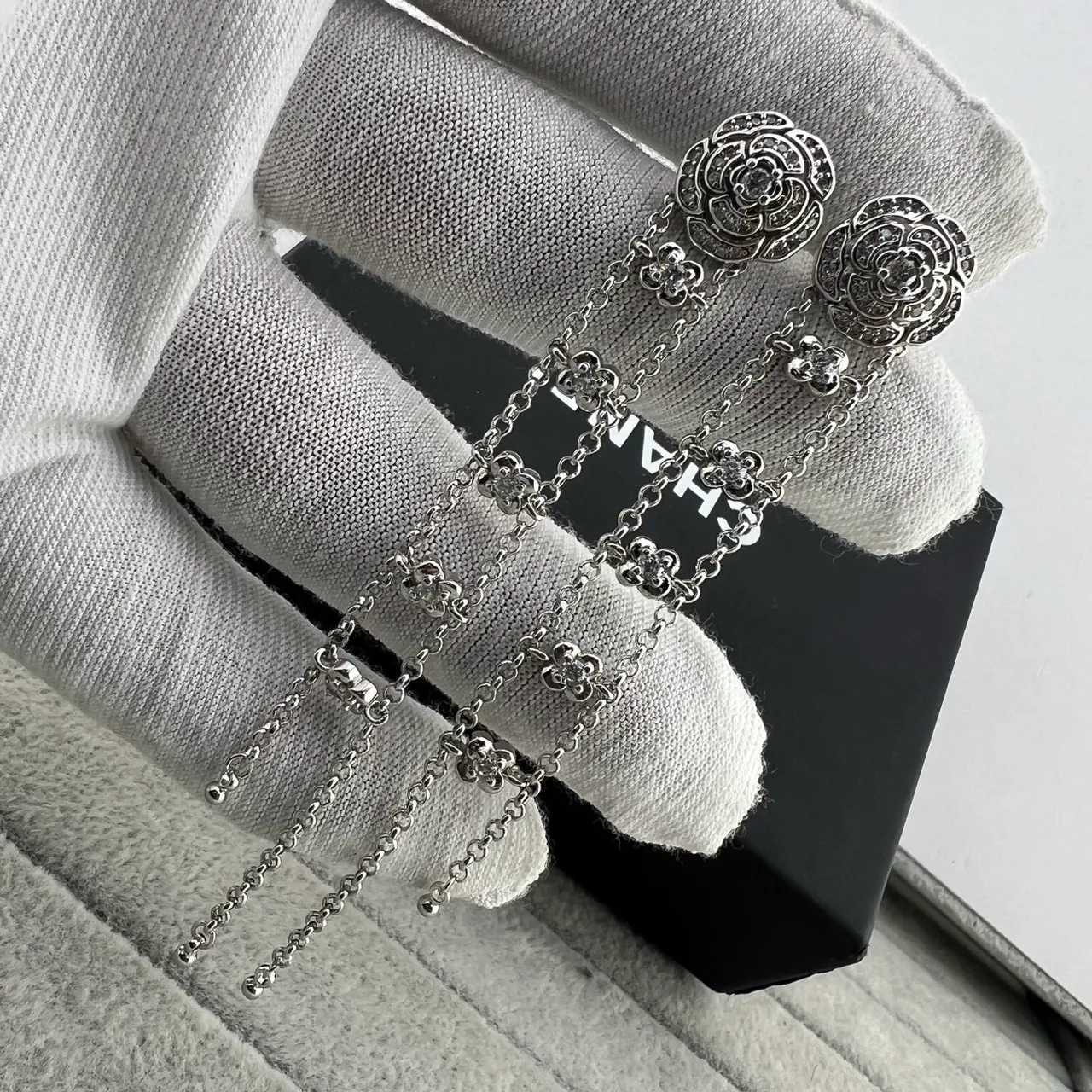 Silver Gold Floral Motif Pavé-Set Stones Bracelet 5