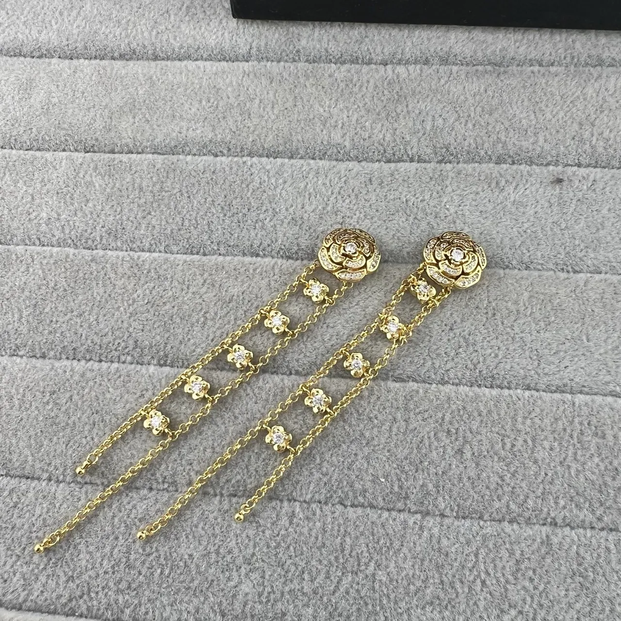 Silver Gold Floral Motif Pavé-Set Stones Bracelet 8