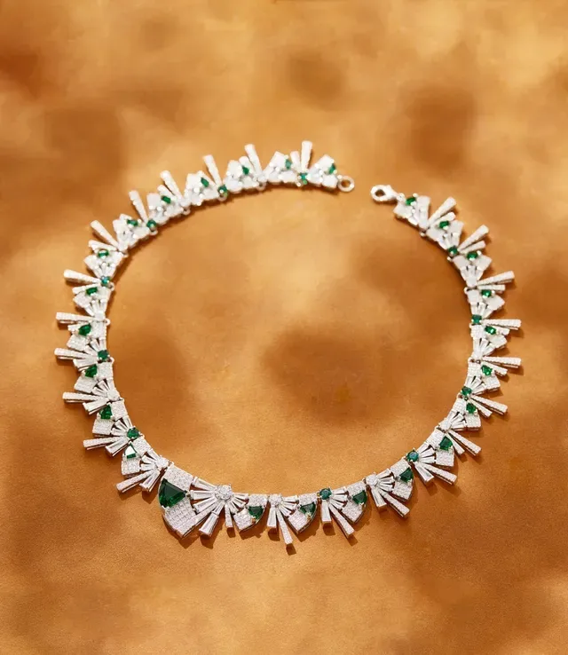Silver Green Geometric Fan Motif Pavé-Set White Stones Necklace 7