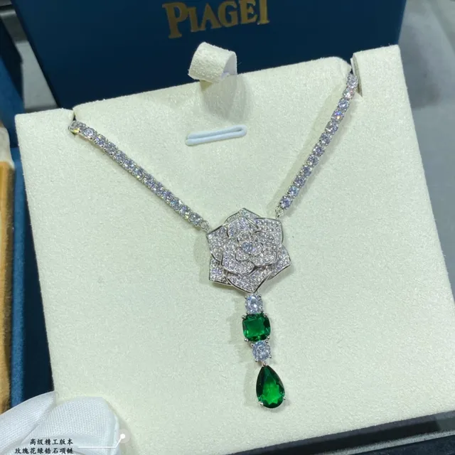 Silver Green Rose-Shaped Pavé Pendant Gemstone Drop Necklace 8