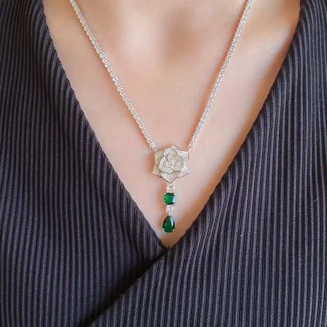 Silver Green Rose-Shaped Pavé Pendant Gemstone Drop Necklace 9