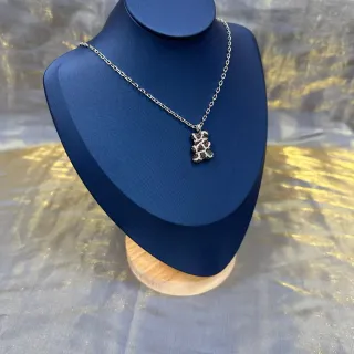 سلسلة كارم بير بلون فضي مبطن