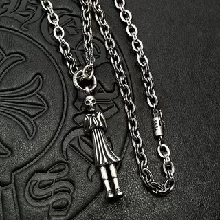Silver-Tone Skull Figure Pendant Necklace 8