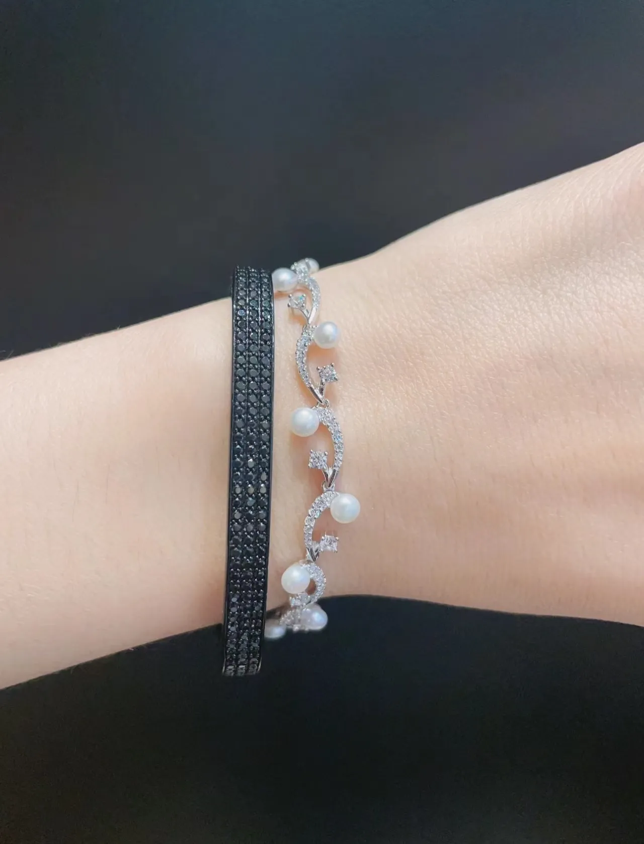 Silver-Tone Star and Pearl Vine Bracelet 7