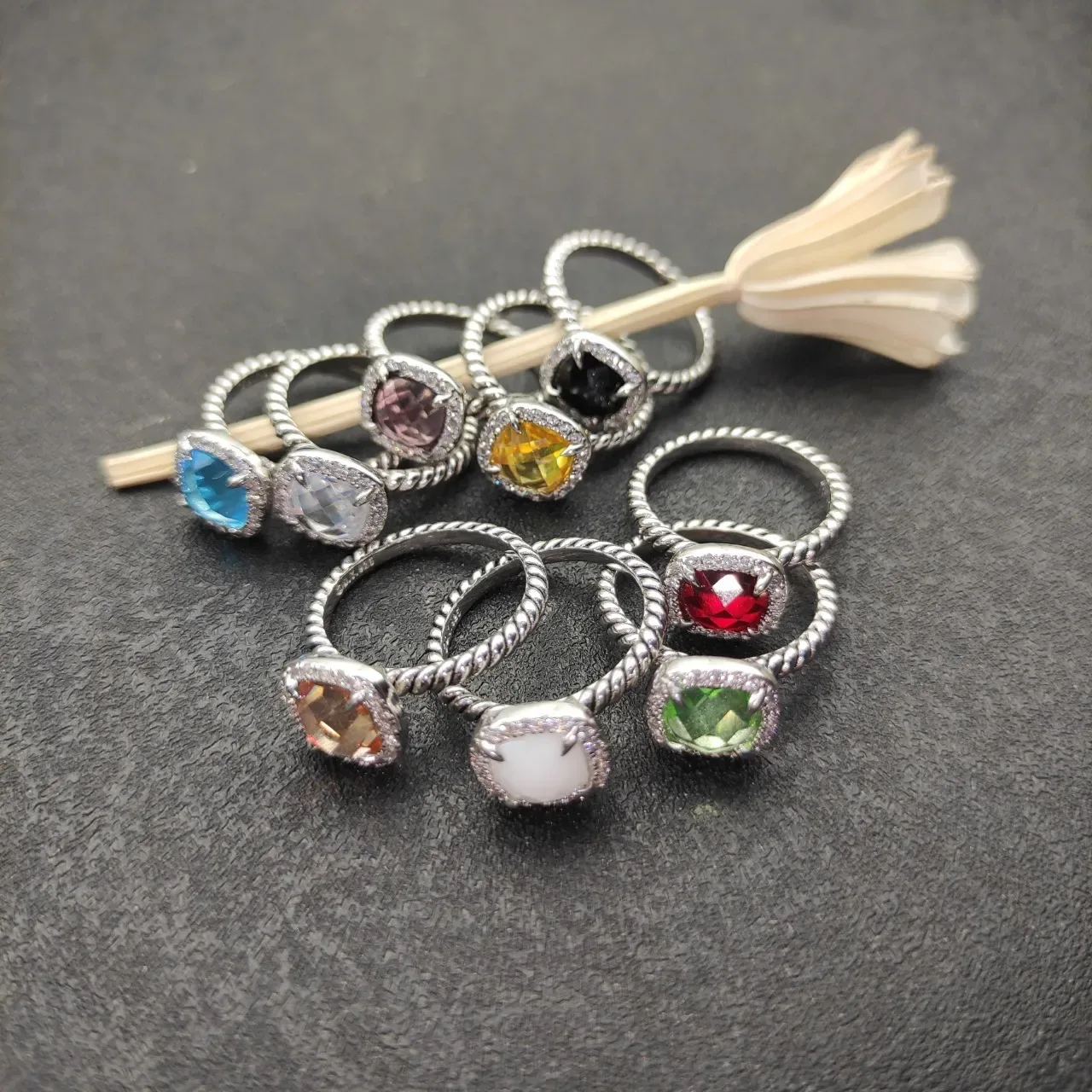 Silver-Tone Twisted Rope Band Cushion-Cut Faceted Stone Ring 2