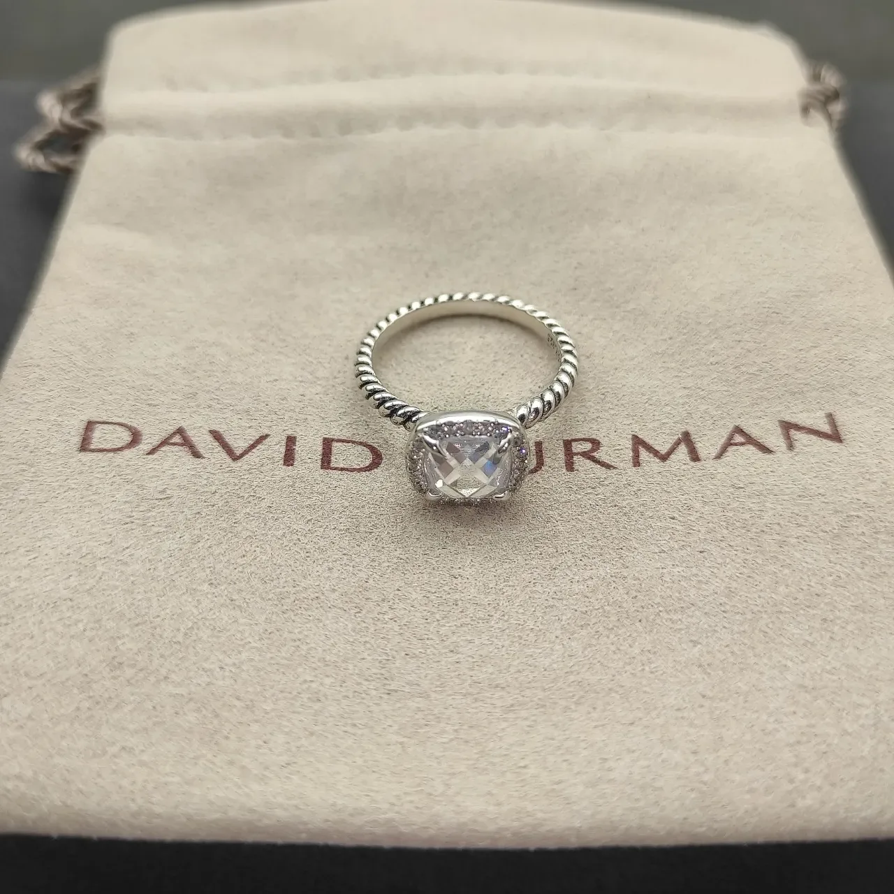 Silver-Tone Twisted Rope Band Cushion-Cut Faceted Stone Ring 6